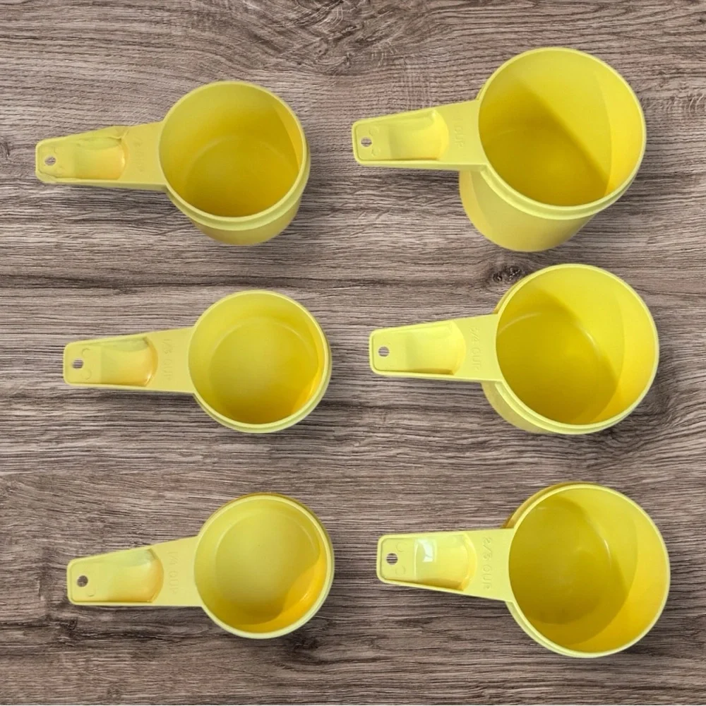 Vintage Daffodil Yellow Tupperware Stacking Set of 6 Measuring Cups